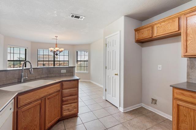 Building Photo - 6104 Alexus Dr