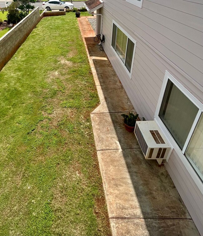 Building Photo - Beautiful & Spacious 5-Bedroom, 4-Bath Sin...