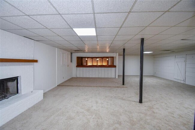 Building Photo - 17040 Birmingham Rd