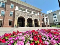 Building Photo - 2465 Army Navy Dr