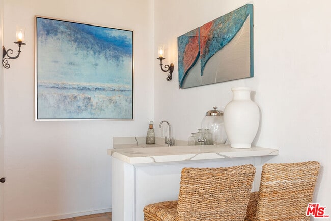 Building Photo - 24408 Malibu Rd