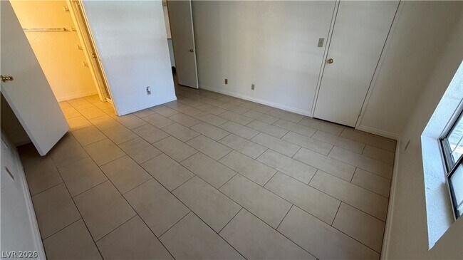 Building Photo - 2200 S Fort Apache Rd