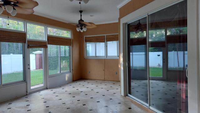 Building Photo - 5 bedroom in Jacksonville FL 32256