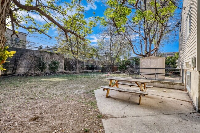 Building Photo - 1456 Ivy St