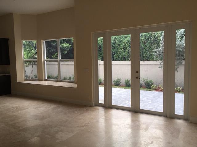 Building Photo - 9887 Coronado Lake Dr