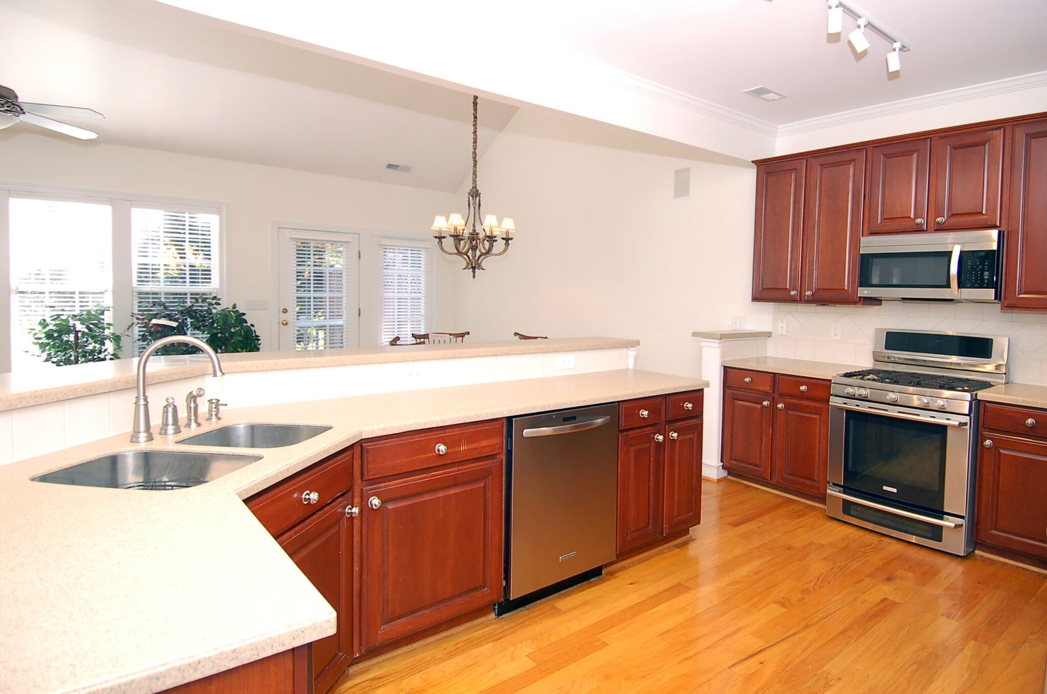 Building Photo - 3611 Lion Ridge Ct