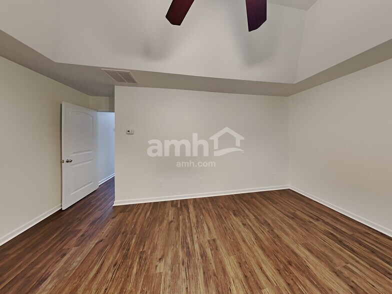 Building Photo - 1386 Key Manor Ln