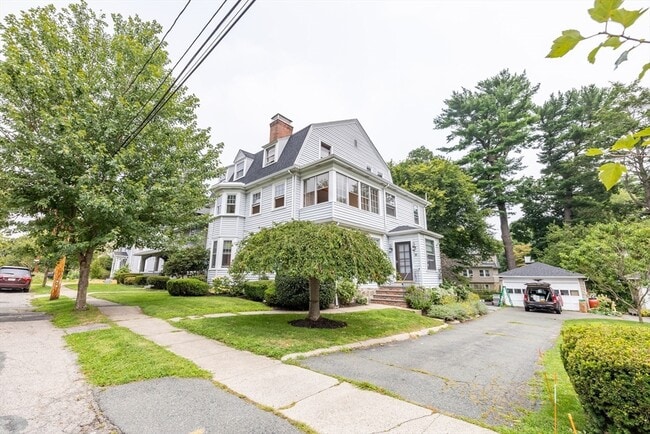 Primary Photo - 18 Hawthorn Rd