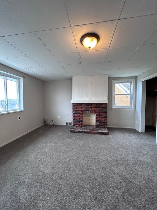 Building Photo - roc2107