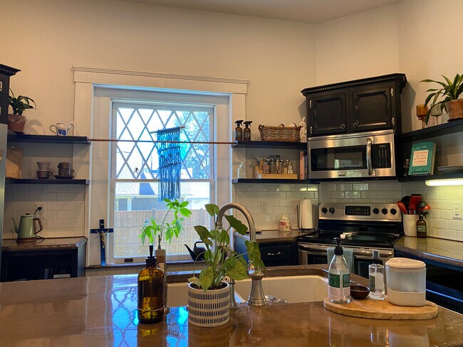 Building Photo - 169 Neely Rd