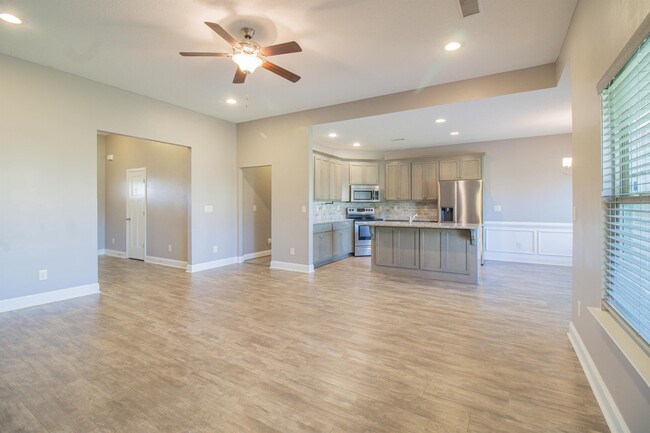 Building Photo - 6 Eagle Nest Dr