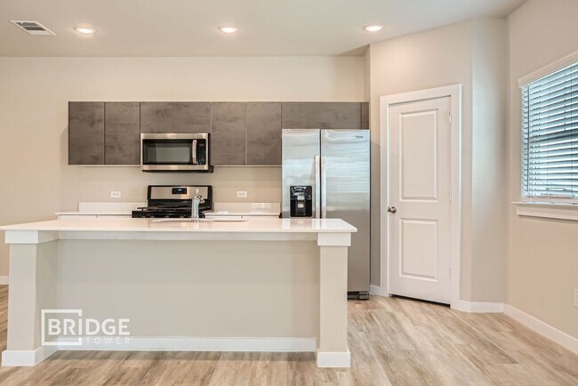 Building Photo - A1- Albany Plan