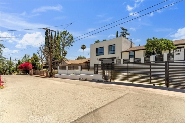 Building Photo - 5046 Cerrillos Dr