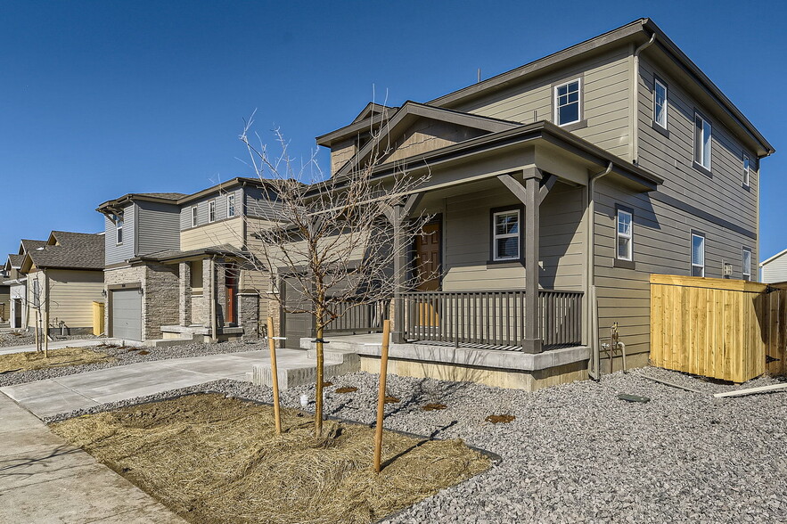 Building Photo - 10856 Hayloft St