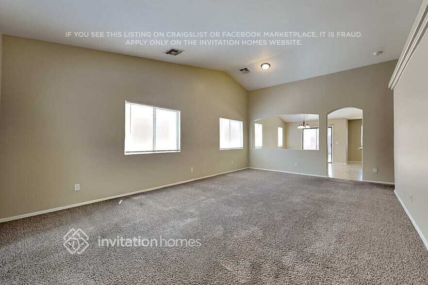 Building Photo - 3319 W Sunland Ave