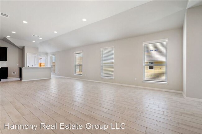 Building Photo - 187 Living Reef Dr