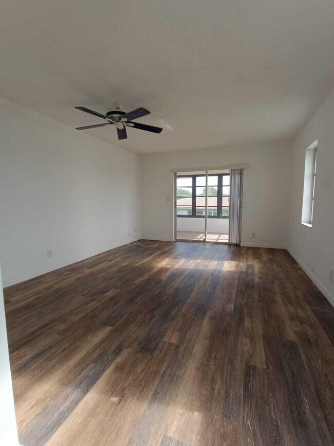 Building Photo - 13283 Pineapple Palm Ct