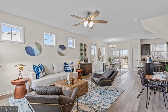 Building Photo - 2030 Ter Vw Ln