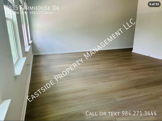 Building Photo - 2835 Farmhouse Dr