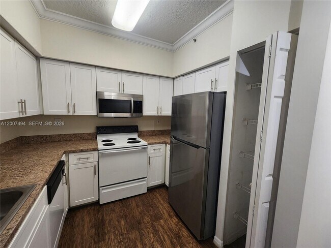 Building Photo - 101 SW 117th Ave