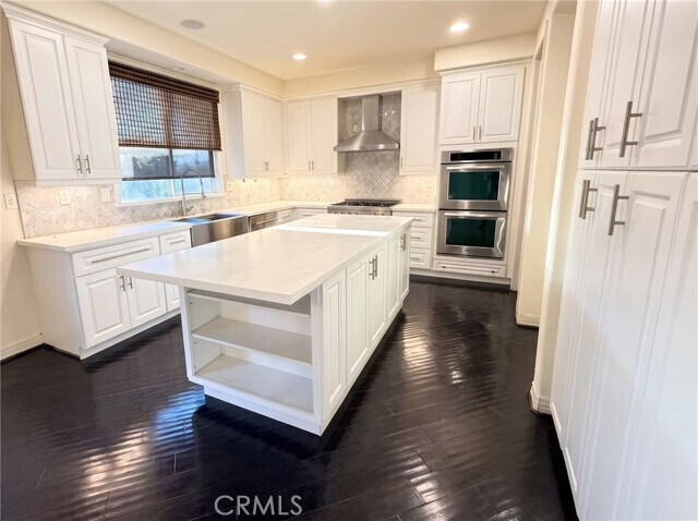 Building Photo - 7056 Calina St