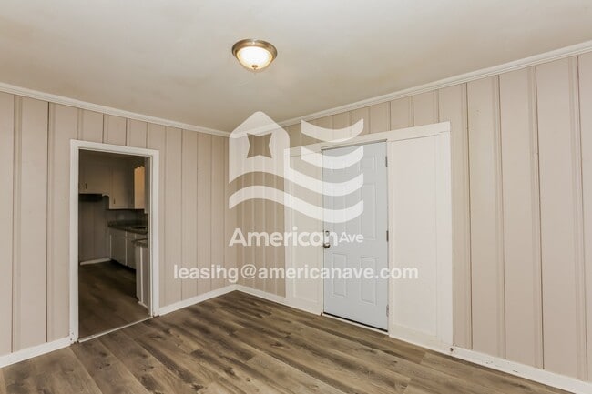 Building Photo - 3644 Meadow Ln