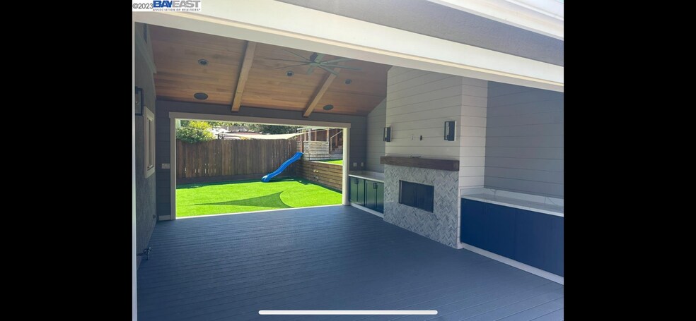 Building Photo - 4601 Teakwood Ct