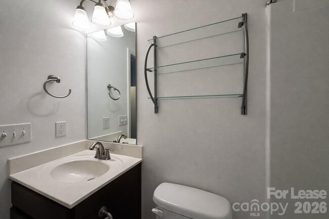 Building Photo - 123 Leyton Loop