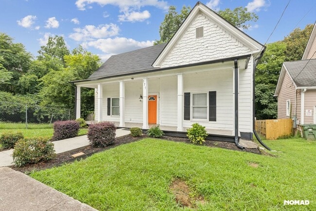 Building Photo - Spacious 4BR House in Atlanta