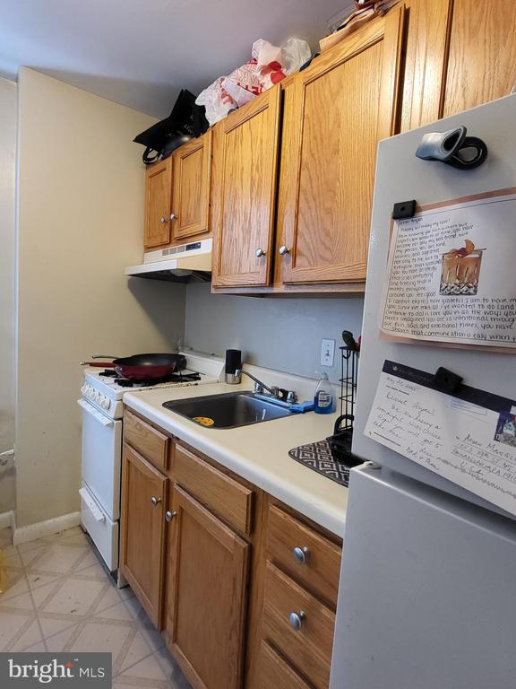 Building Photo - 135 S 19th St