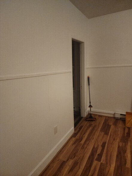 Building Photo - 49 Everett St