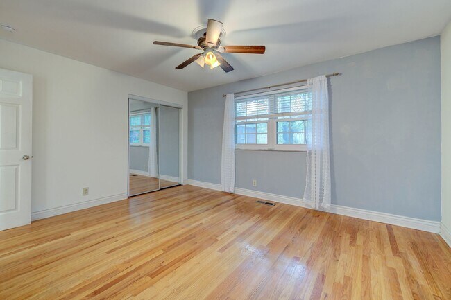 Building Photo - Lindbergh School District Near Mercy St. Anthonys Hospital – Prime Location!