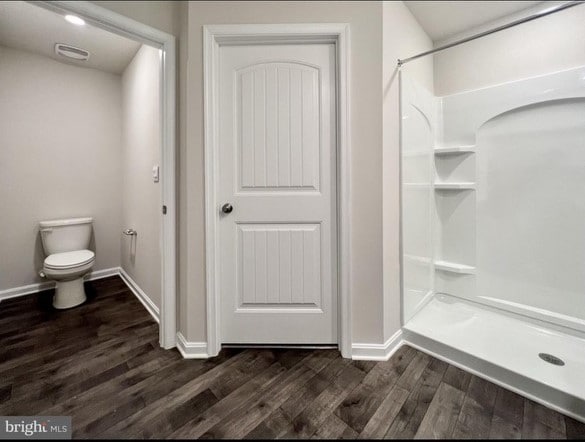 Building Photo - 47 Currant Cir