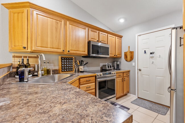 Building Photo - 4808 Patricia St