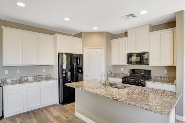 Building Photo - Beautiful Two-Story Home in Gated Cortona – Southern Highlands!