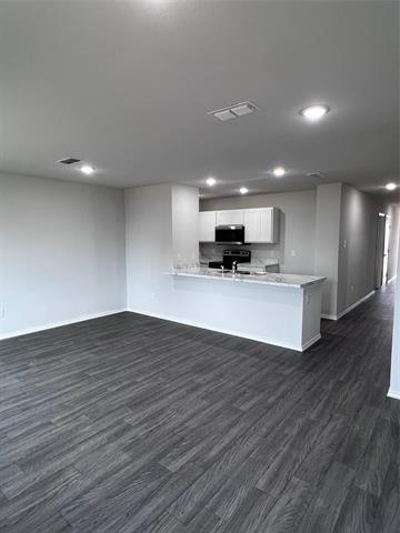 Building Photo - 108 Dotty Lou St