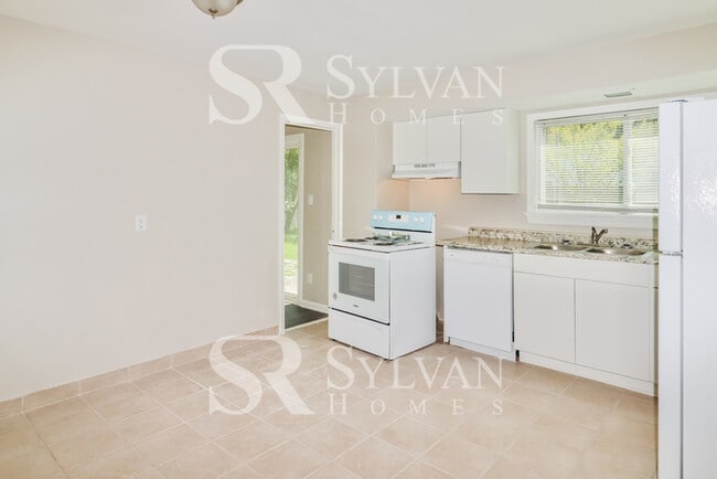 Building Photo - Living where You Love is Good for your Heart!