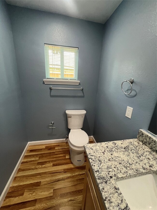 Building Photo - 7613 Lady St