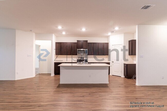 Building Photo - 21417 Bird Wing Dr