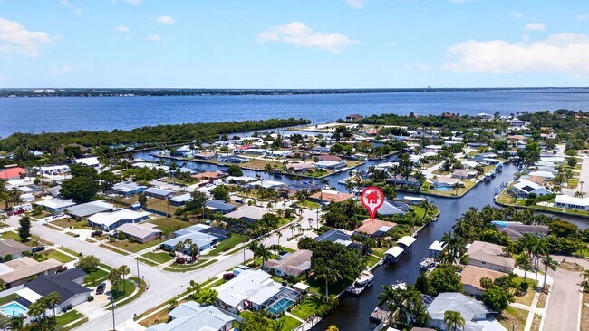 Building Photo - SFH  North Fort Myers 4419