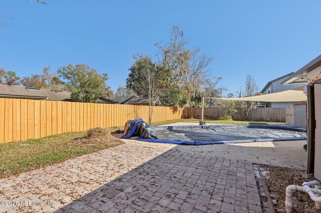 Building Photo - 1854 Lakotna Dr