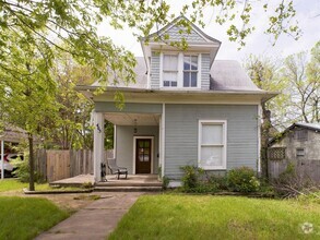 Building Photo - 403 W 35th St