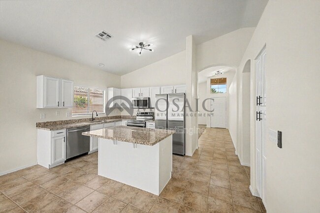 Building Photo - 1894 E Palomino Dr