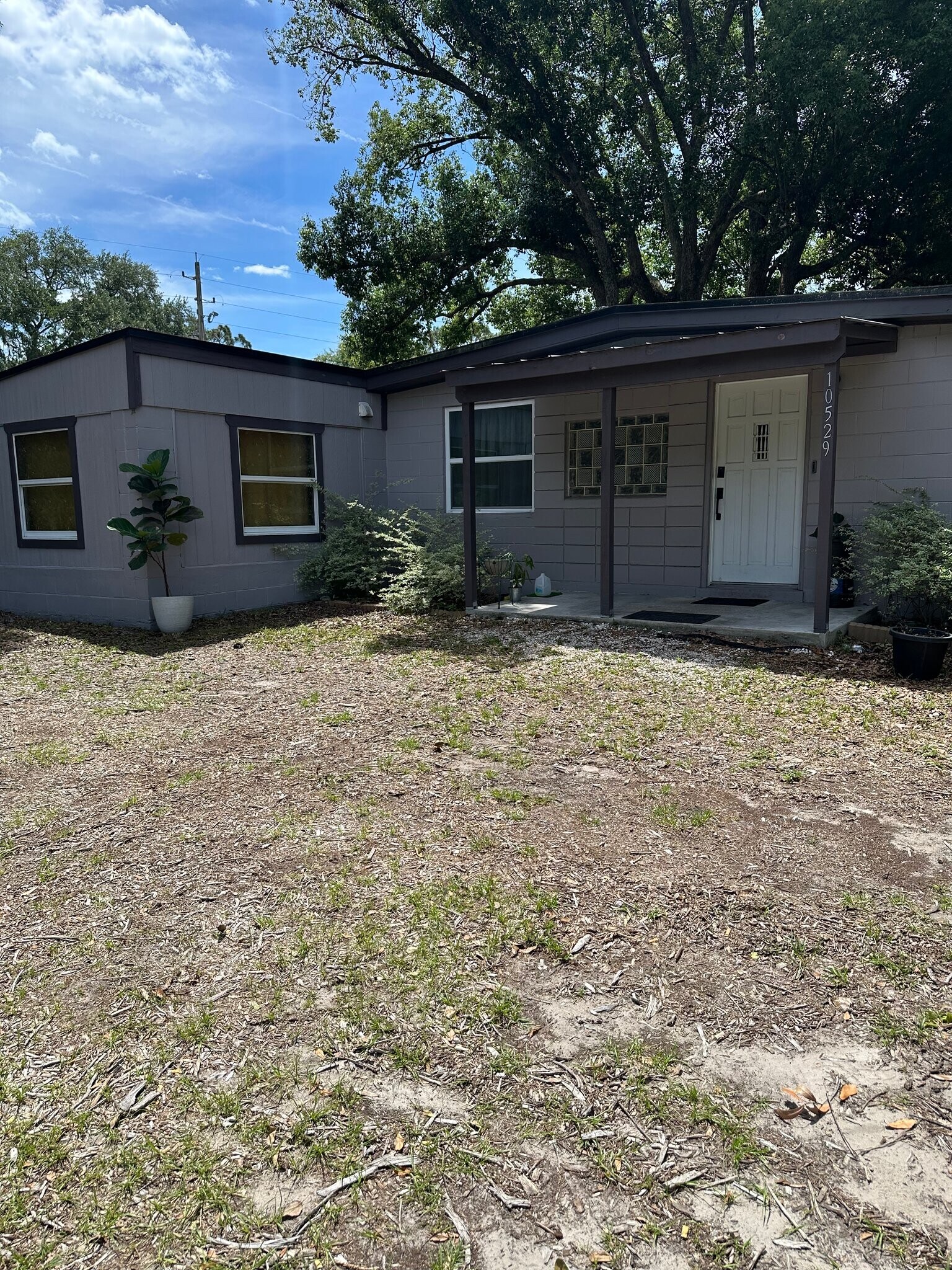 Building Photo - 10529 Keuka Dr