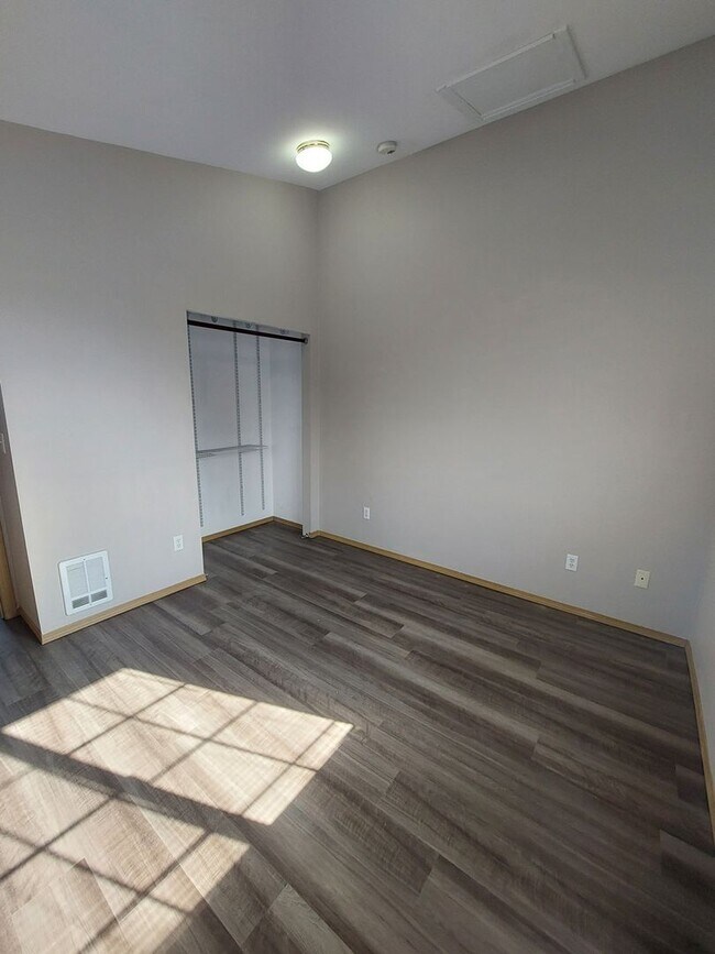 Building Photo - 1703 Texas St