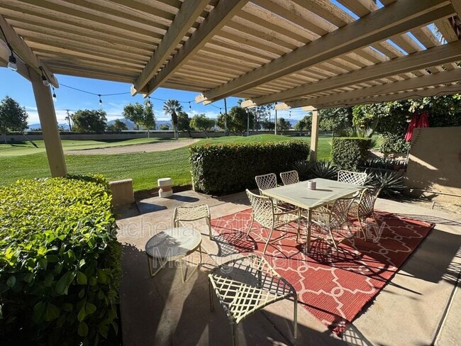 Building Photo - 77739 Woodhaven Dr S