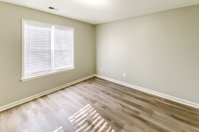 Building Photo - 9852 Winsford Ln