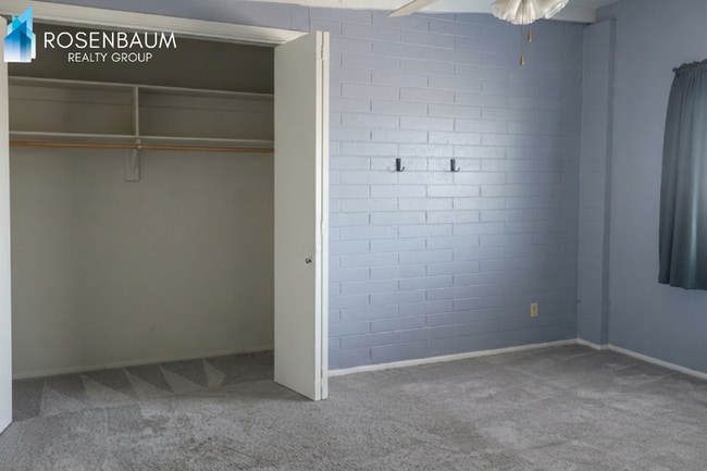 Building Photo - Charming 2 Bed, 2 Bath Appartment with Balcony, Central A/C & Pet-Friendly Living!