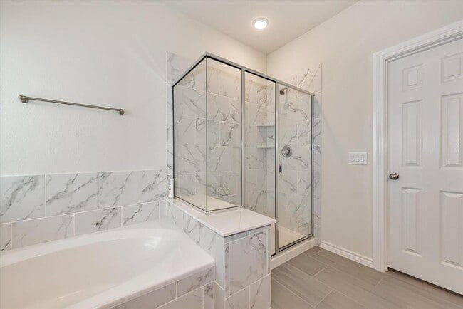 Building Photo - 6915 Twilight Elm Trace