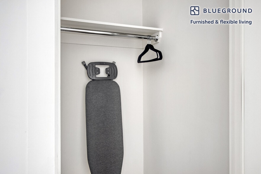 Building Photo - 545 Vanderbilt Ave